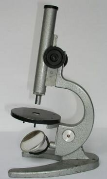 Простой школьный микроскоп ШМ-1